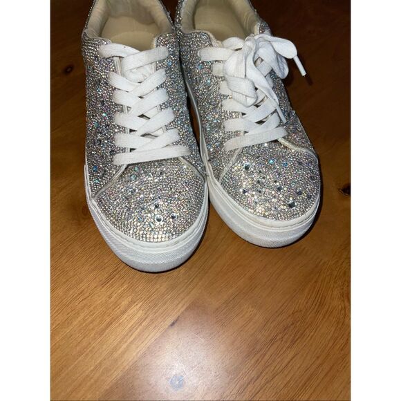 Betsey Johnson Sidny Silver Glitter Sneakers Women's Size 8 - Picture 3 of 11